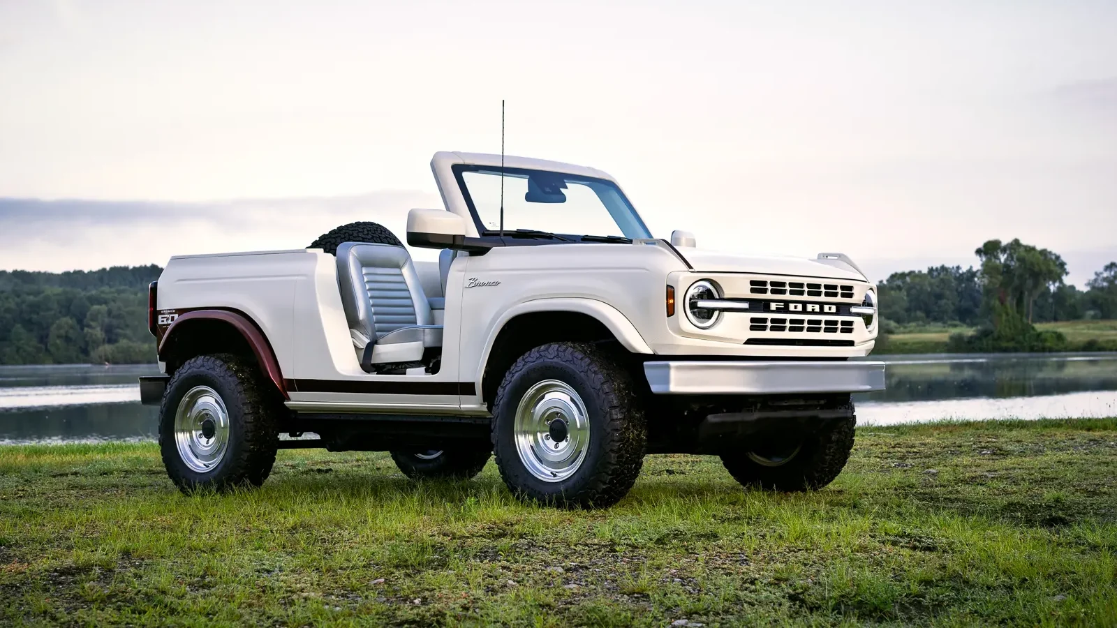 Bronco-Roadster-Concept-06_5653-e1755536396158.webp.webp