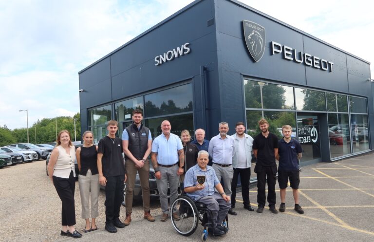 Snows-Peugeot-Basingstoke-award.jpg